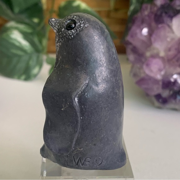 A Wolf Original Carved Resin Baby Penguin Sculpture Figurine Canada Signed 2.5" - Picture 7 of 14
